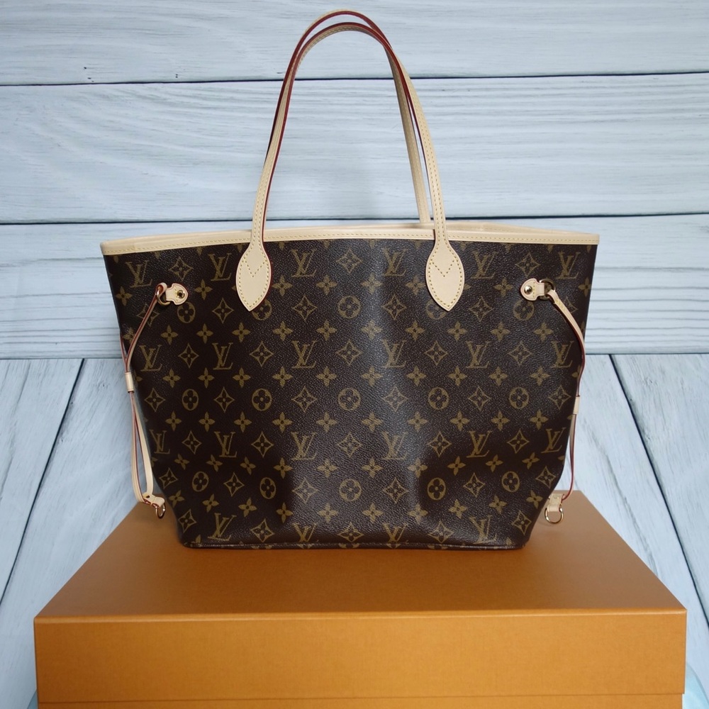 Louis Vuitton Neverfull MM